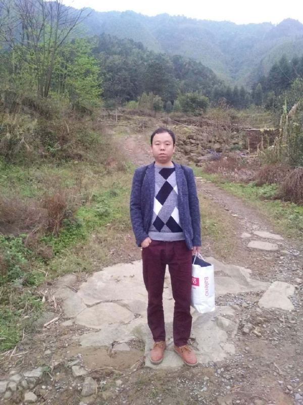 奋斗的第一张照片--重庆蓝颜知己交友网