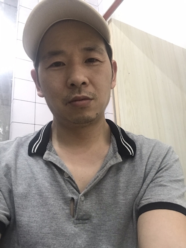 老何的第一张照片--重庆蓝颜知己交友网