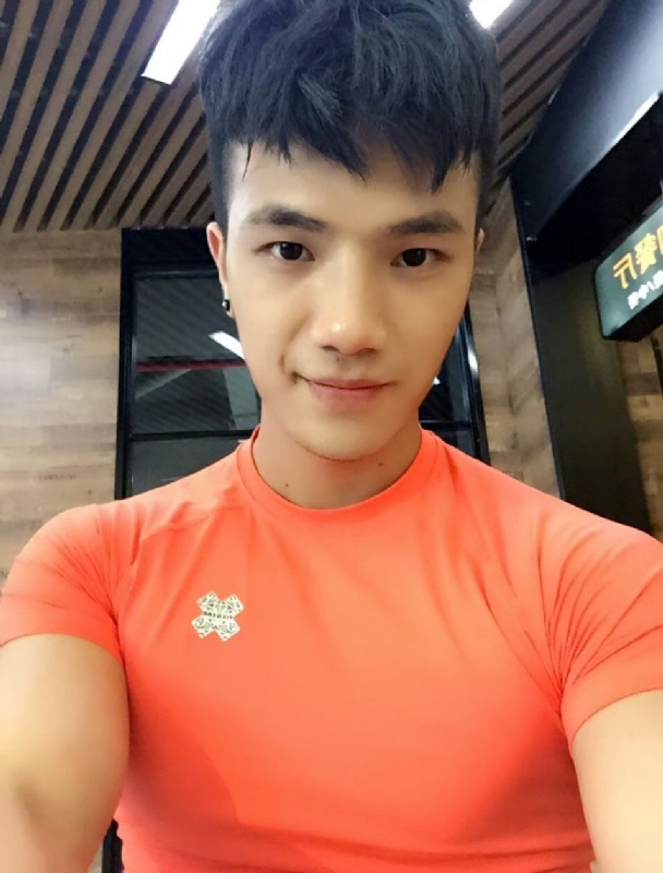 航航的第一张照片--重庆蓝颜知己交友网