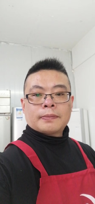 努力奋斗的第一张照片--重庆蓝颜知己交友网